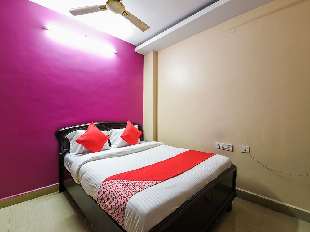 OYO 22116 Savera Inn Lodge Double or Twin Room 7