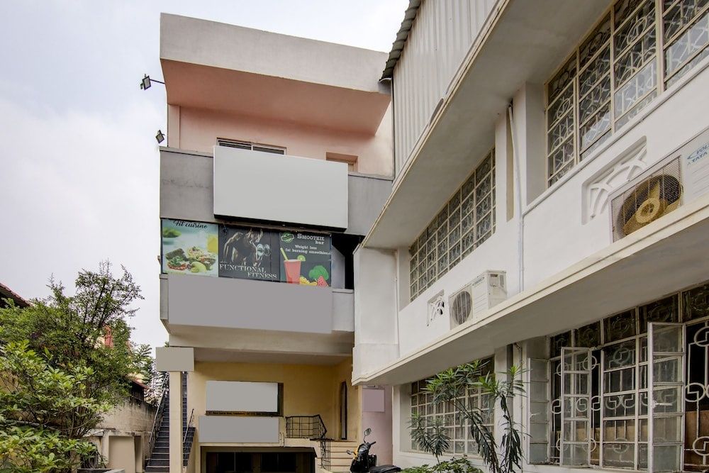 undefined OYO 24044 Appledoor Service Apartment 3