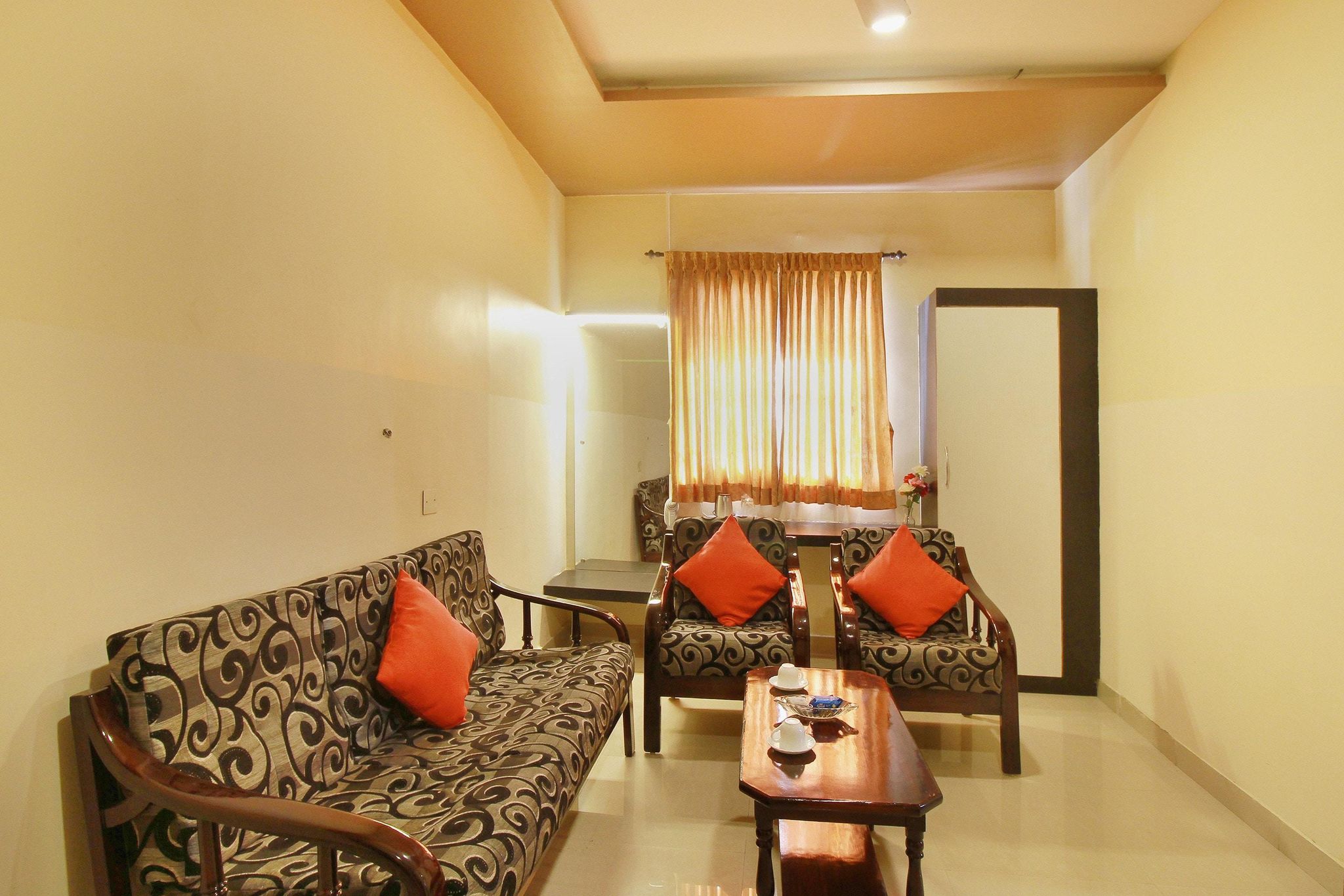 Super Capital O Rj Grand Classic Room 8