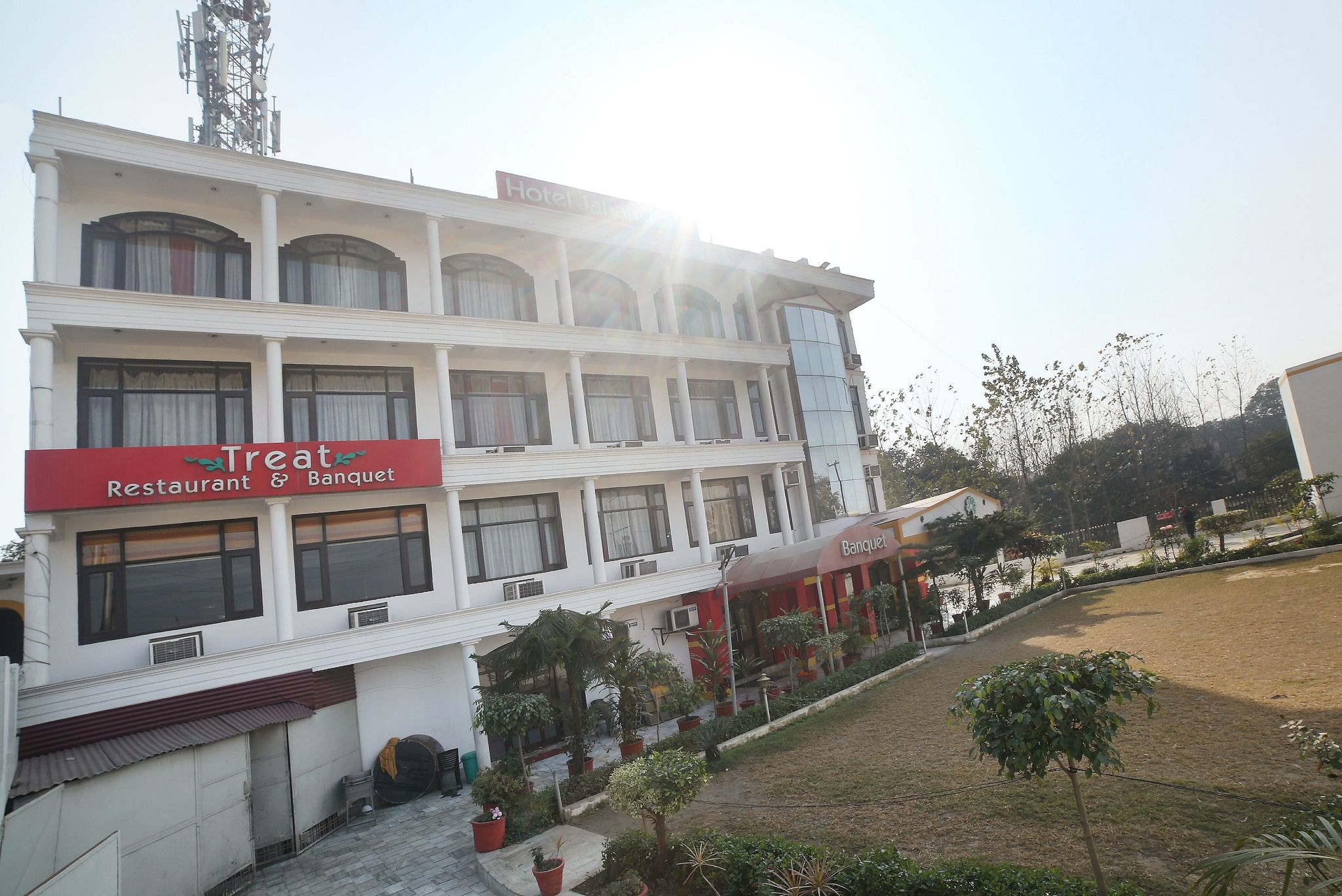 undefined WOW STAYZ2 Jahanvi Dale 8