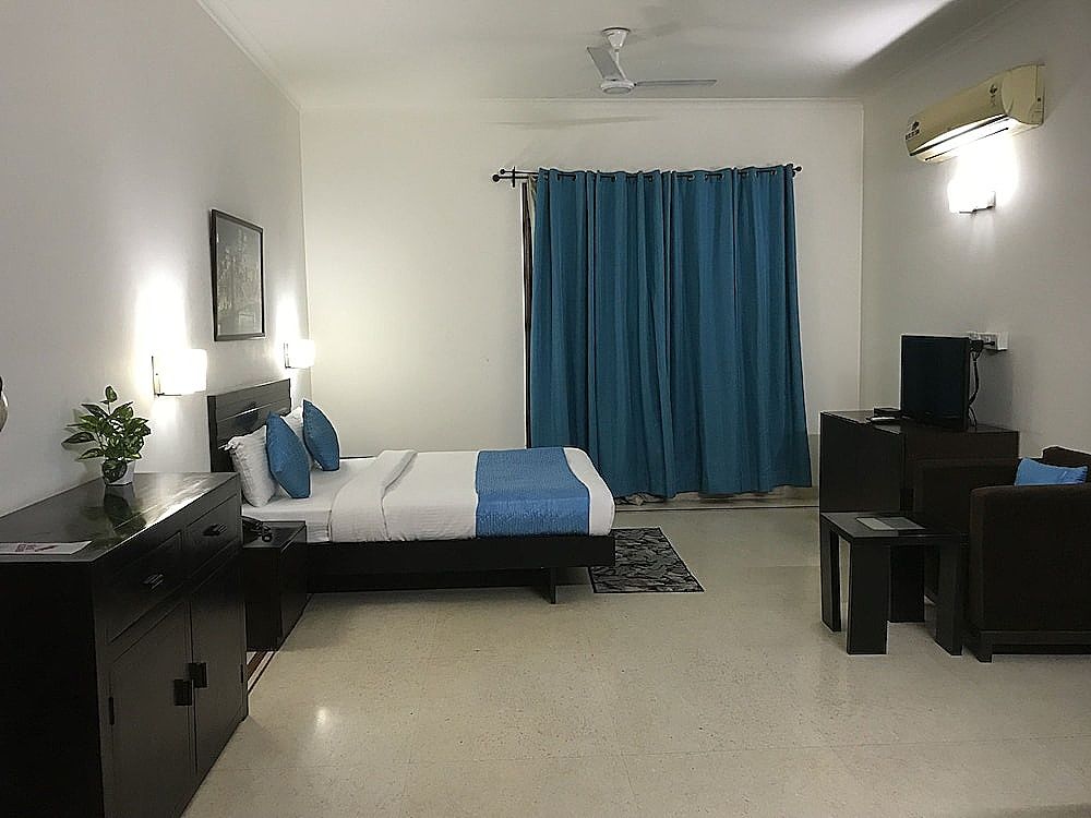 THE ESSENCE SUITES Suite 2