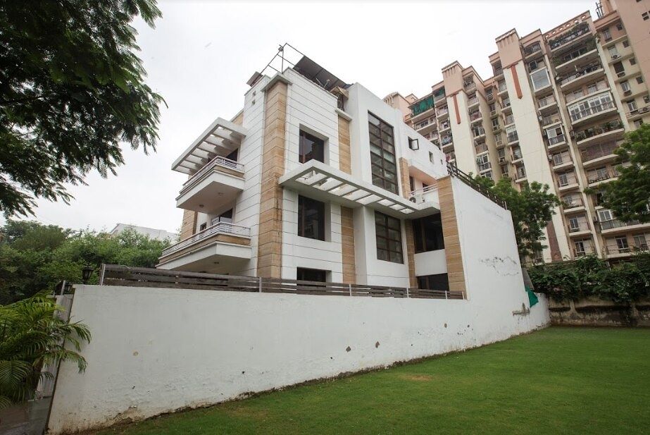 undefined THE ESSENCE SUITES 10