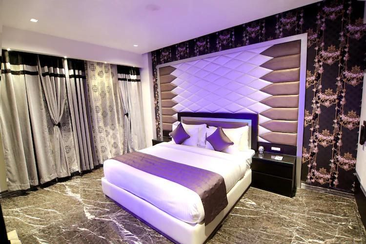 Suite with Choice Theme - Selected at Check-In as Available