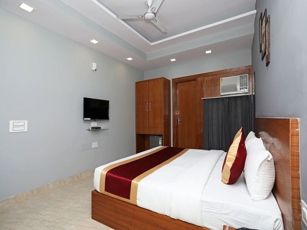 OYO 9965 Aashiyana Paradise Double or Twin Room 12