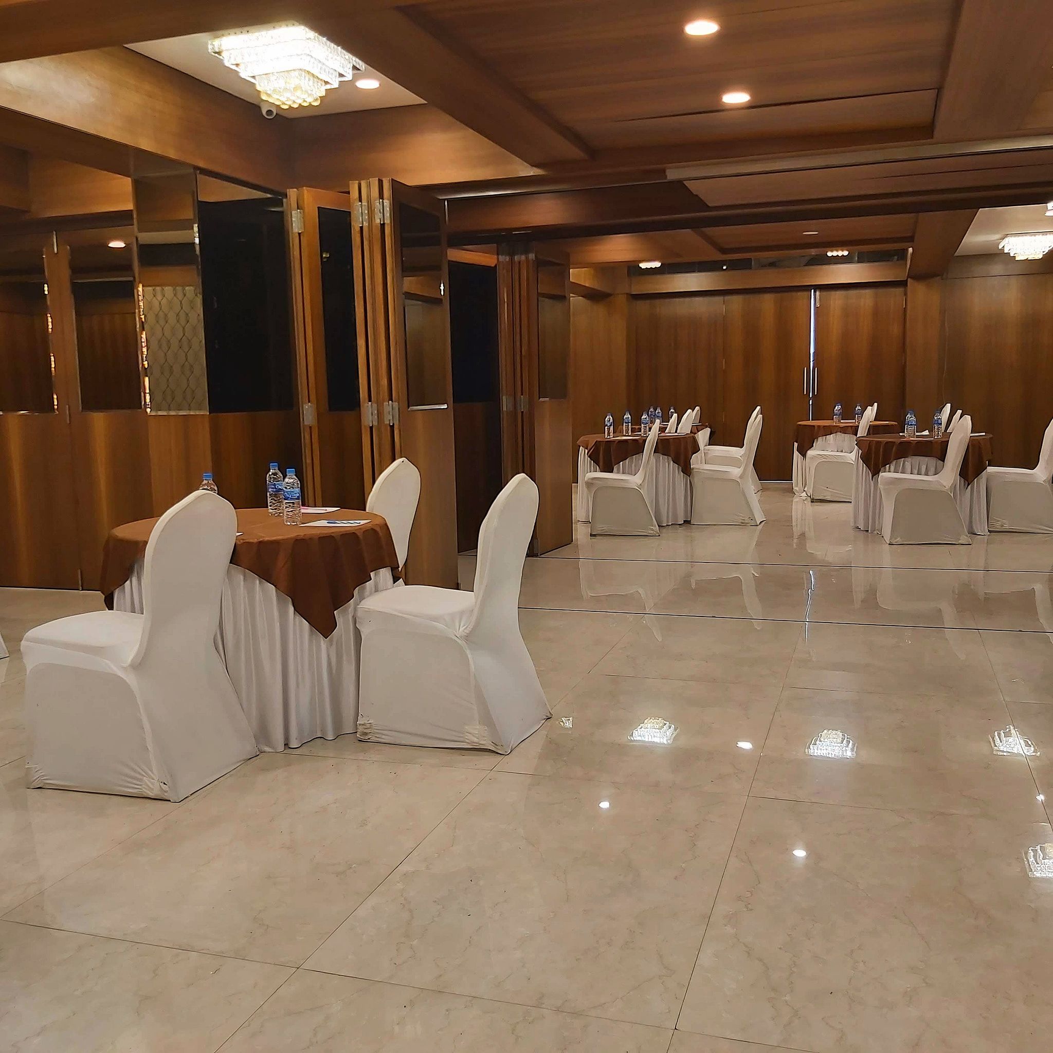 undefined Quality Inn Mint 10