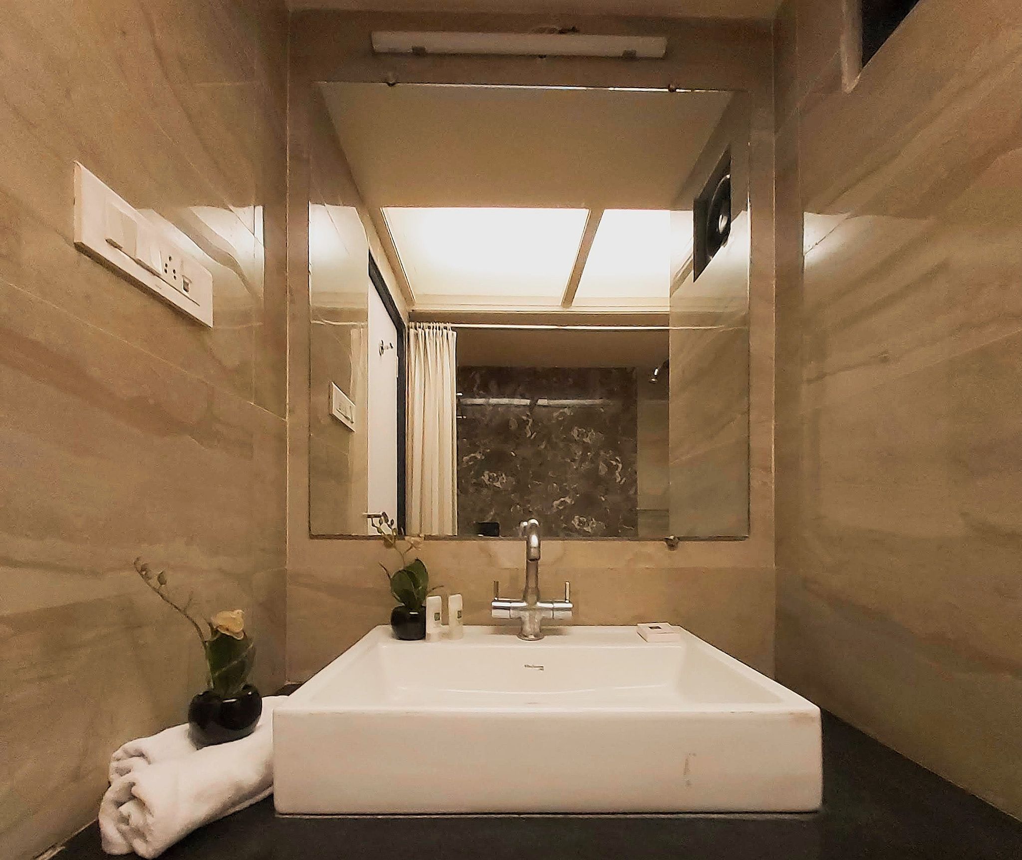 Quality Inn Mint Deluxe Room