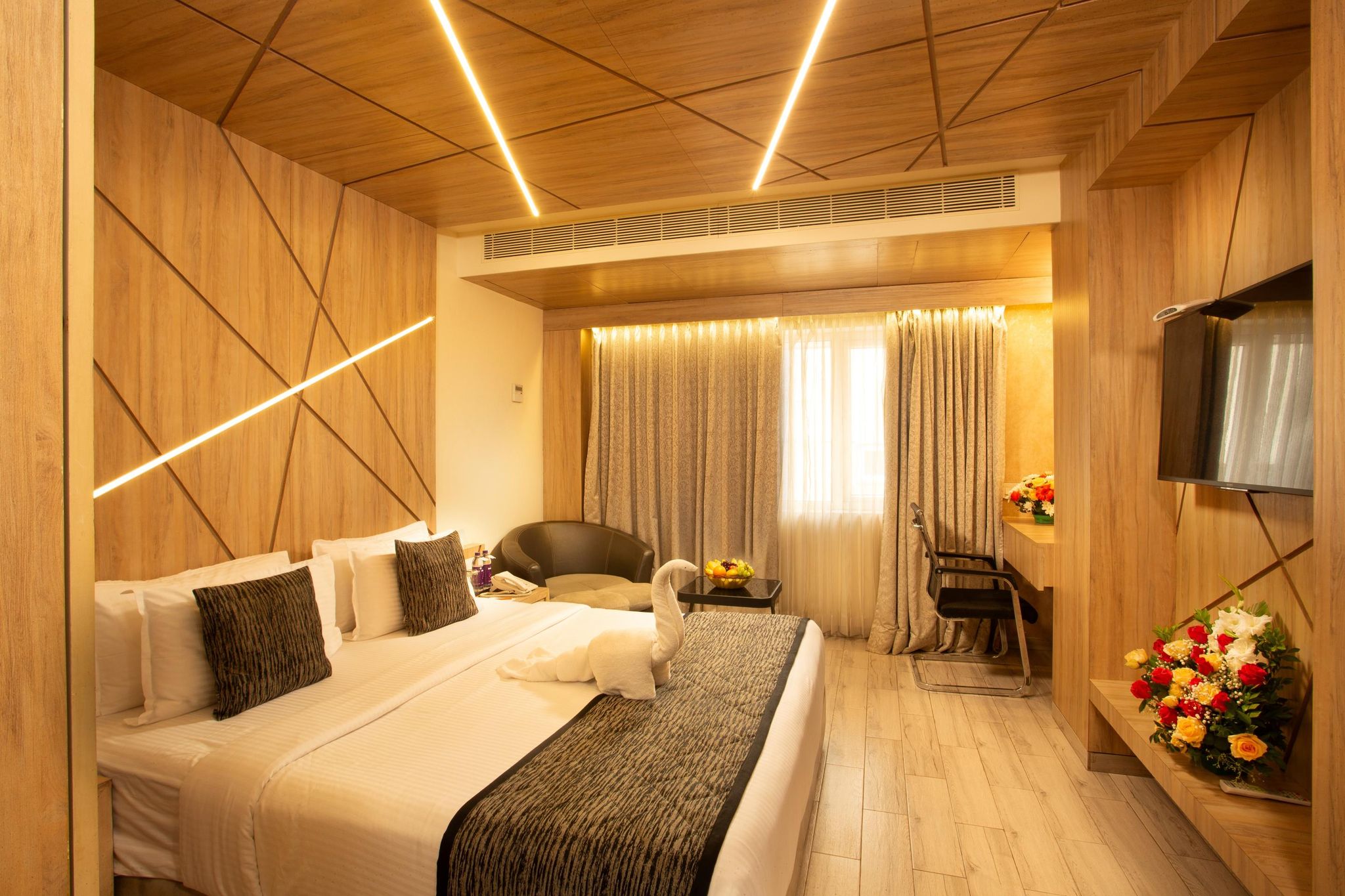 TGI SPS Grand Executive Room 3