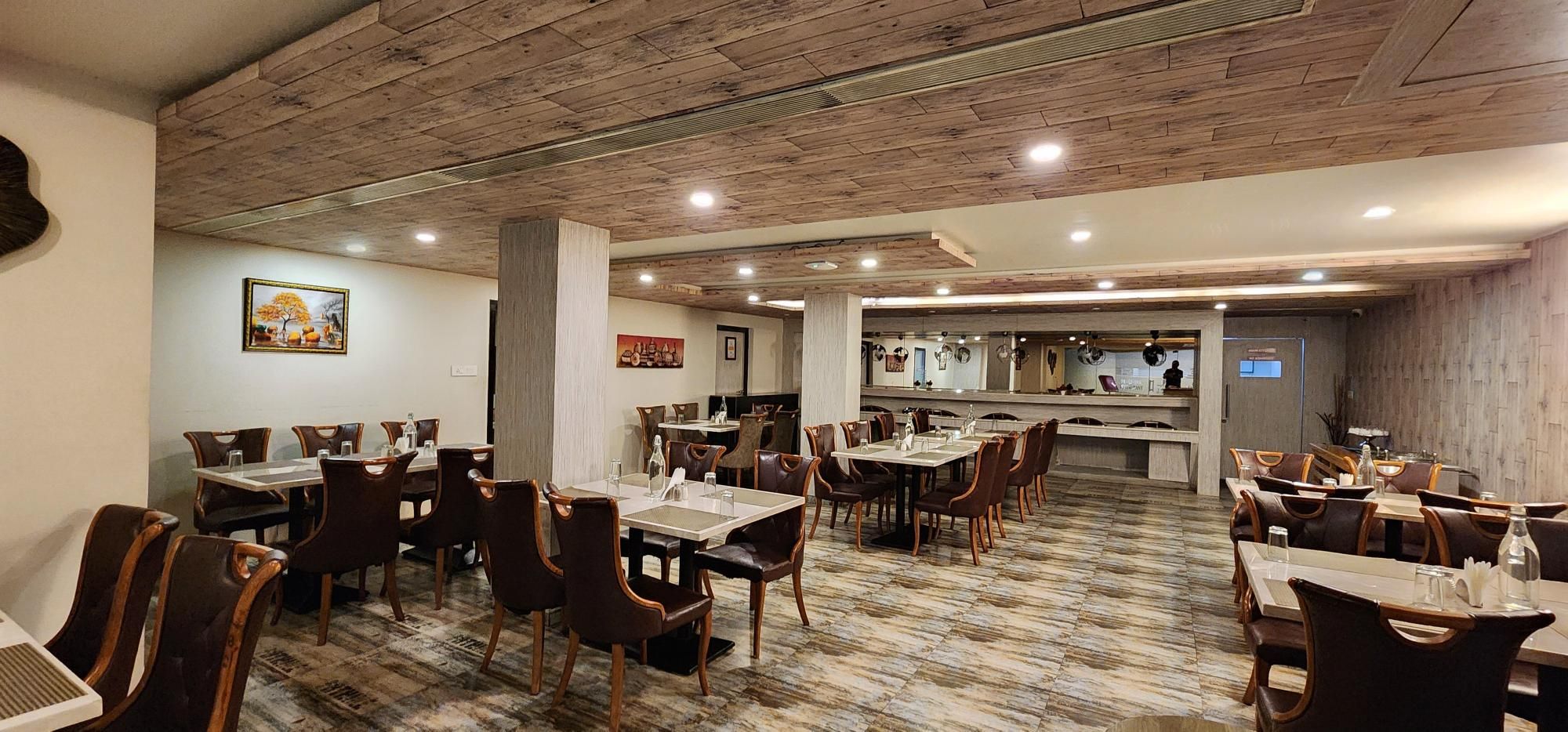 Food & Dining