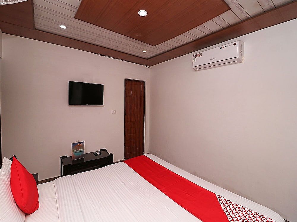 OYO 28838 Brv Resorts Standard Room