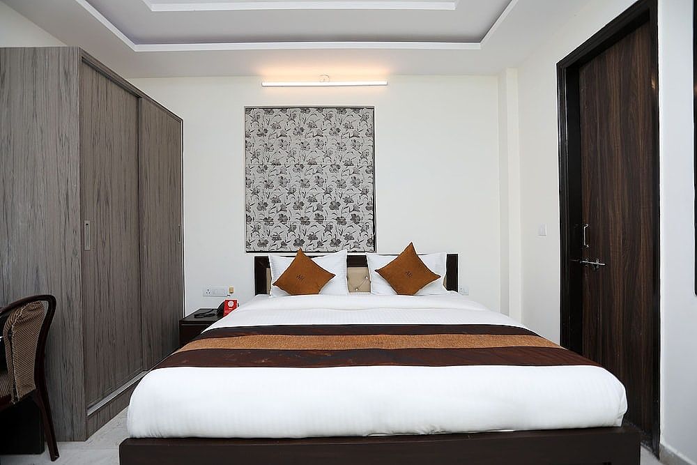 OYO 10581 Platinum Residency Double or Twin Room 10