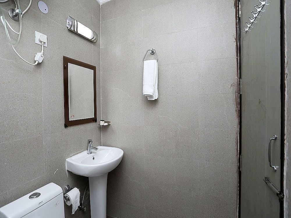 OYO 10581 Platinum Residency Double or Twin Room 14