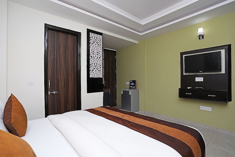 OYO 10581 Platinum Residency Double or Twin Room 15