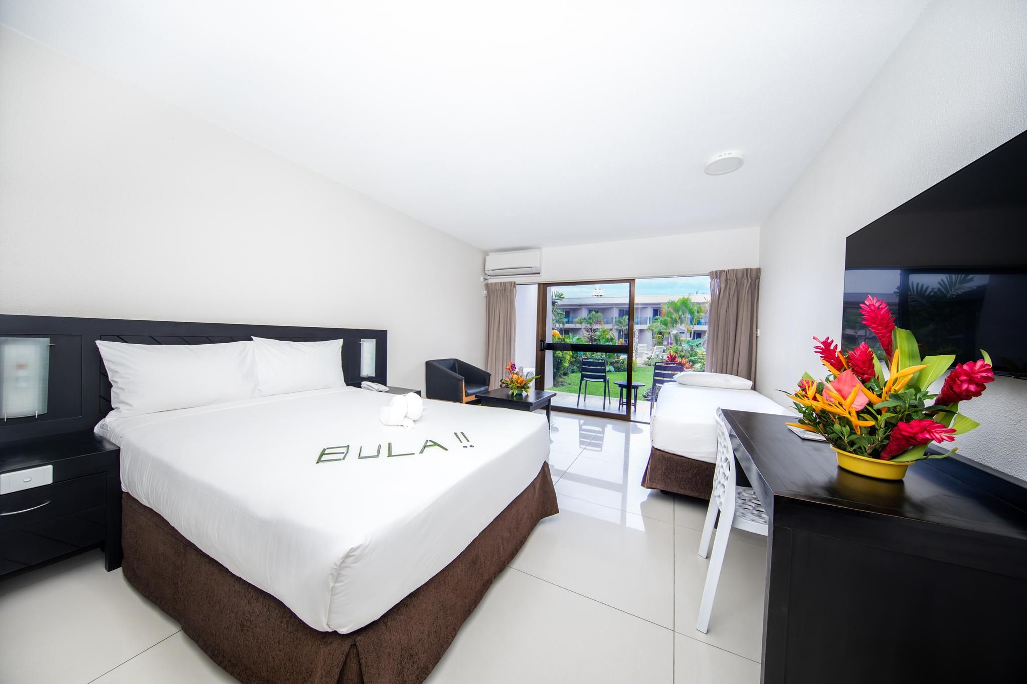 Tanoa Waterfront Hotel Superior Room 2