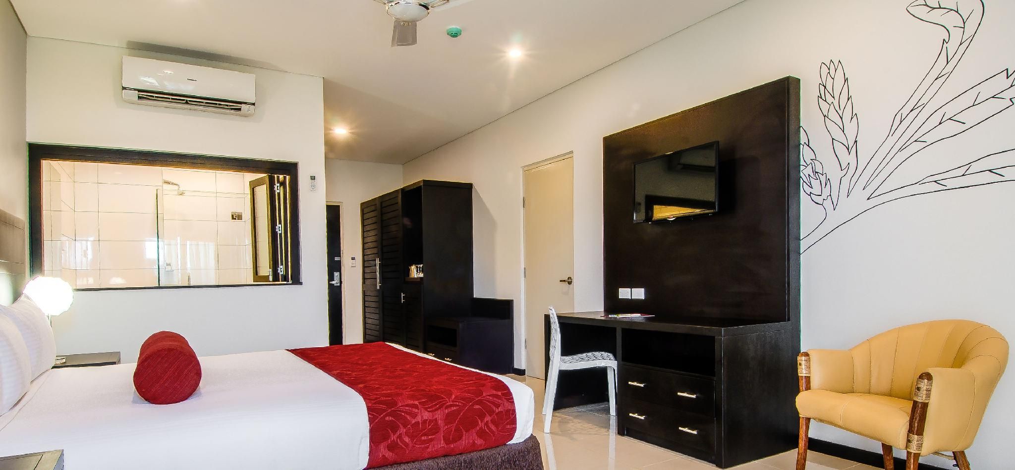 Tanoa Waterfront Hotel Executive King Room 2