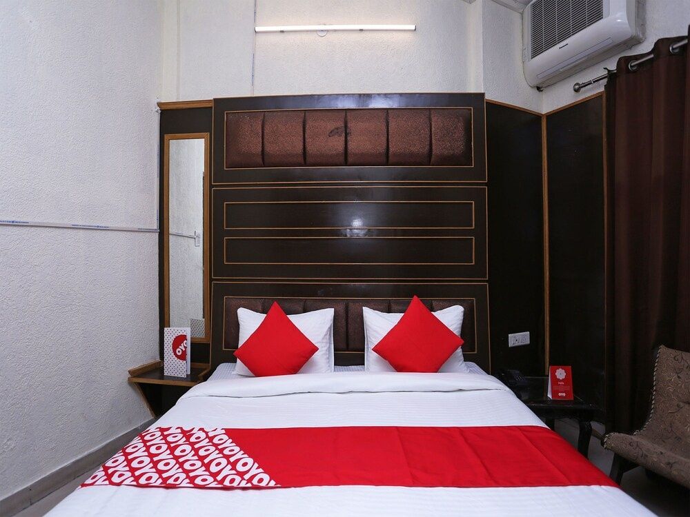 undefined OYO 14975 City Guest House 10