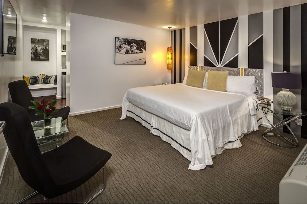 Aqua Soleil Hotel & Mineral Water Spa Single King - Celebrity Theme Room 2