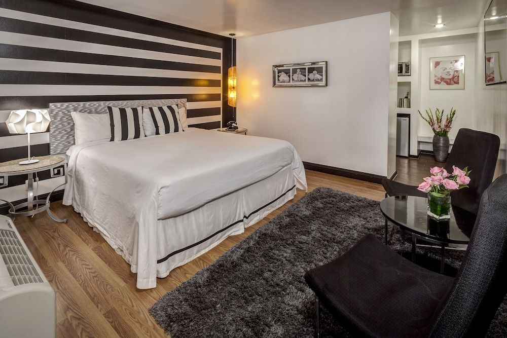 Aqua Soleil Hotel & Mineral Water Spa Single King - Celebrity Theme Room 4