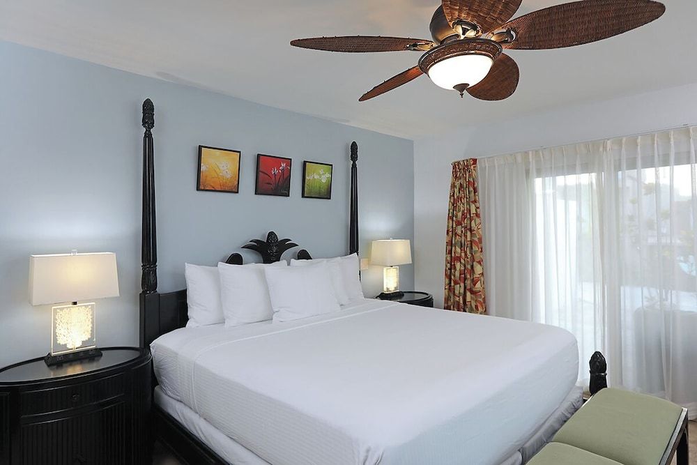 Three Bedroom Garden View Condo