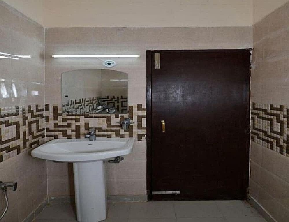 undefined La Solitude 5