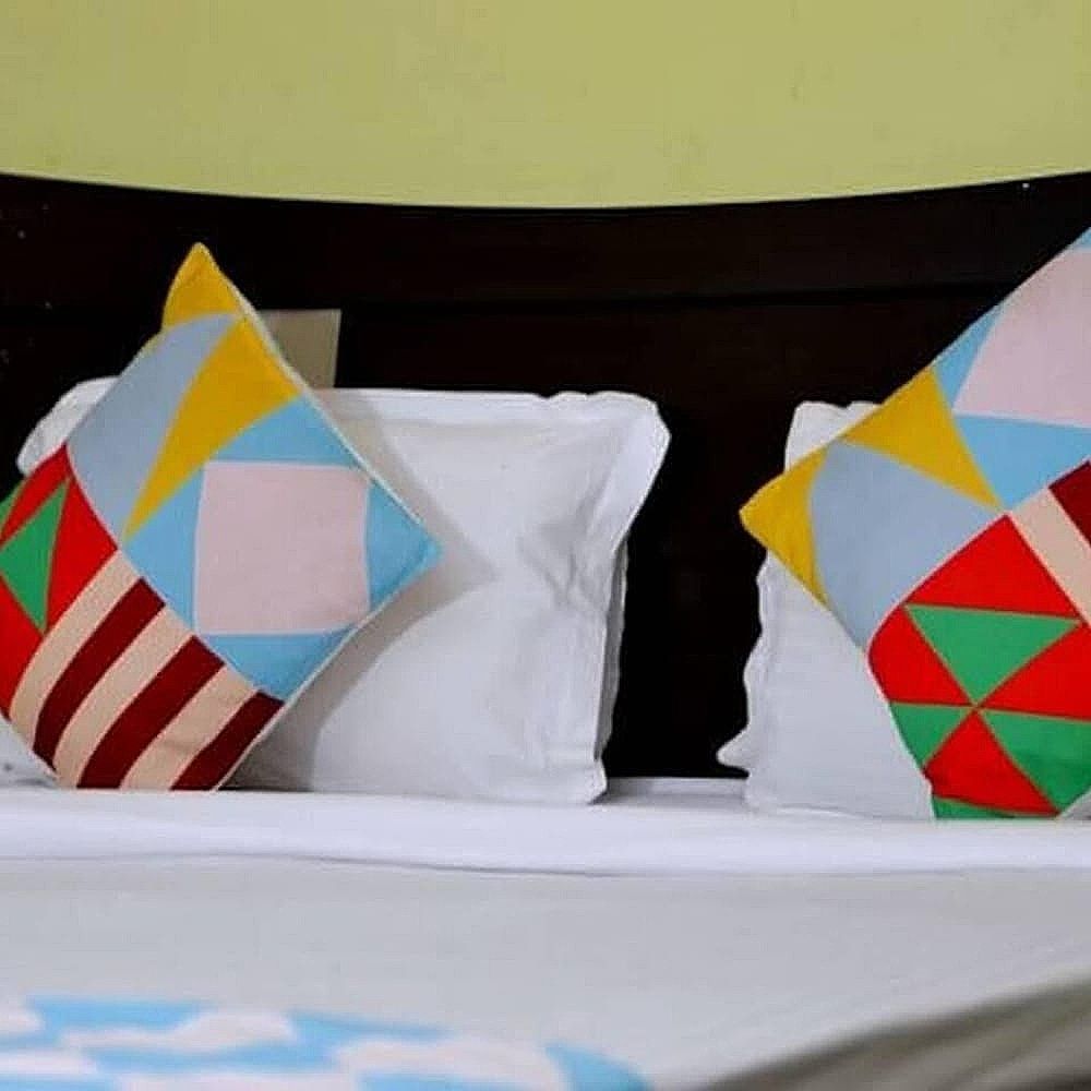 undefined La Solitude 4