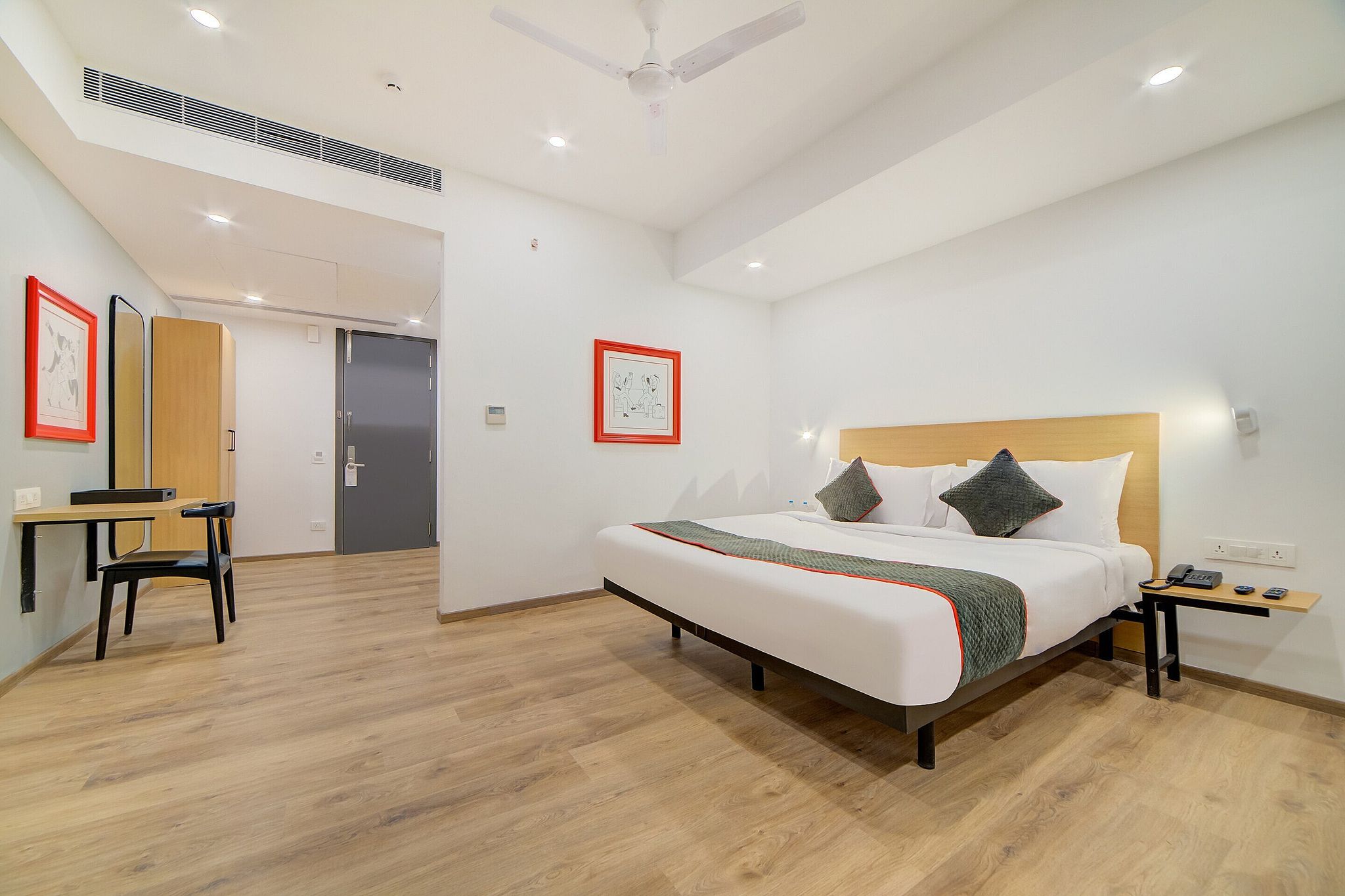 OYO Townhouse 777 - A3 empire Classic Room 29