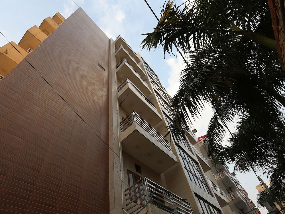 undefined OYO 28264 Chirag House 4