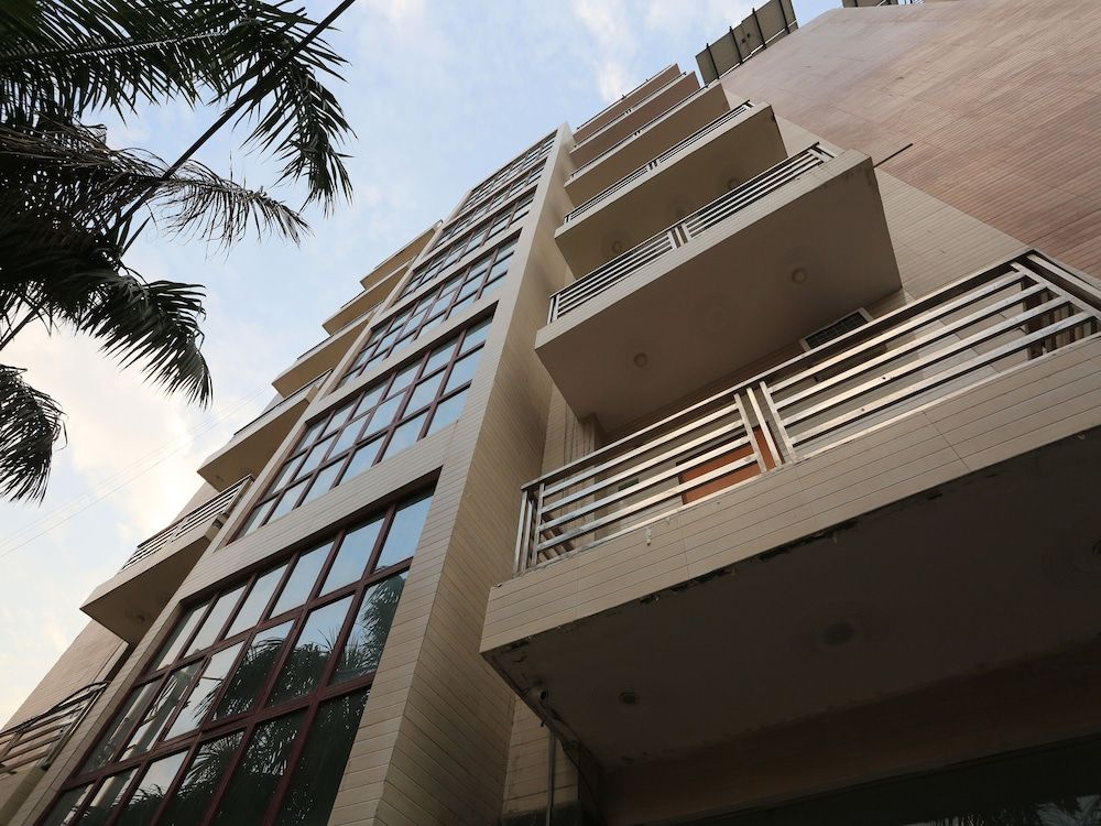 undefined OYO 28264 Chirag House 3