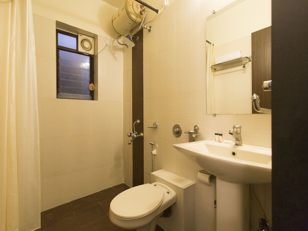 OYO 9089 Doves Inn Double or Twin Room 10