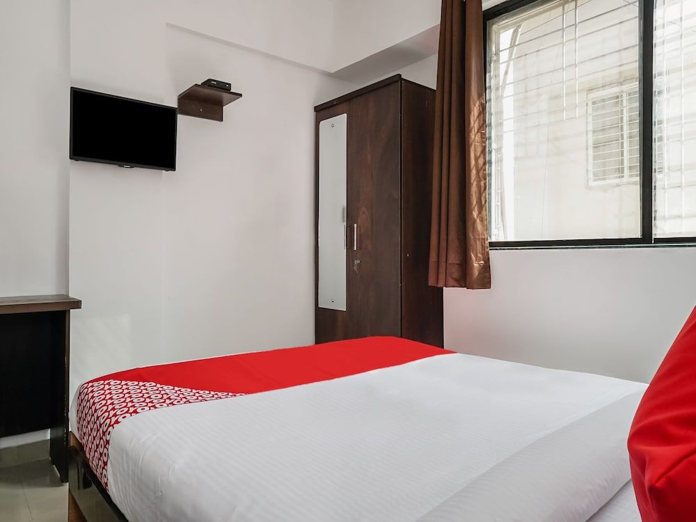 OYO 24143 Flagship Hotel Blue Orchid Double or Twin Room 2