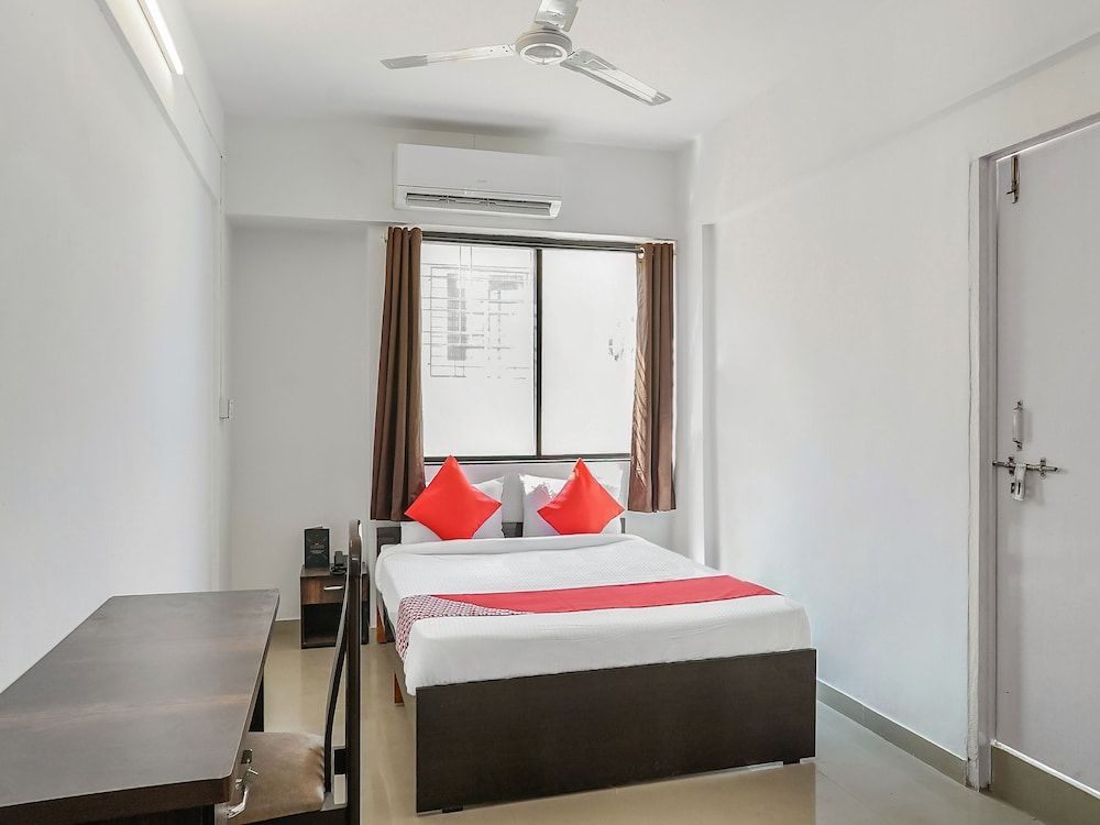 OYO 24143 Flagship Hotel Blue Orchid Double or Twin Room 15