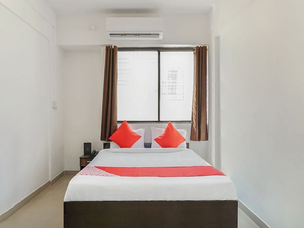 OYO 24143 Flagship Hotel Blue Orchid Double or Twin Room 5