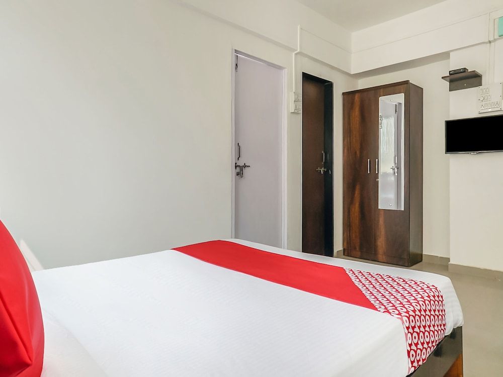 OYO 24143 Flagship Hotel Blue Orchid Double or Twin Room 10