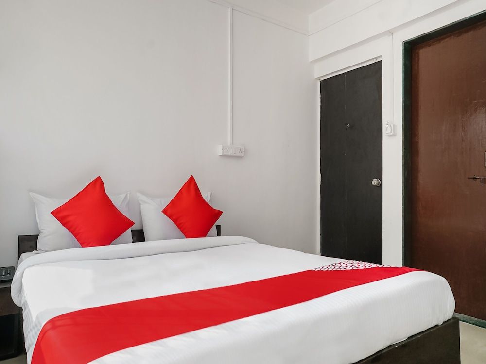 OYO 24143 Flagship Hotel Blue Orchid Double or Twin Room 4