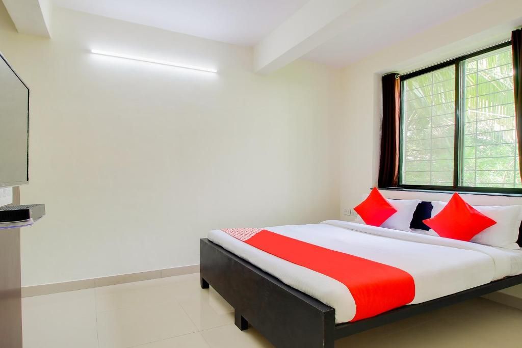 undefined Hotel O Galaxy Near INOX 4