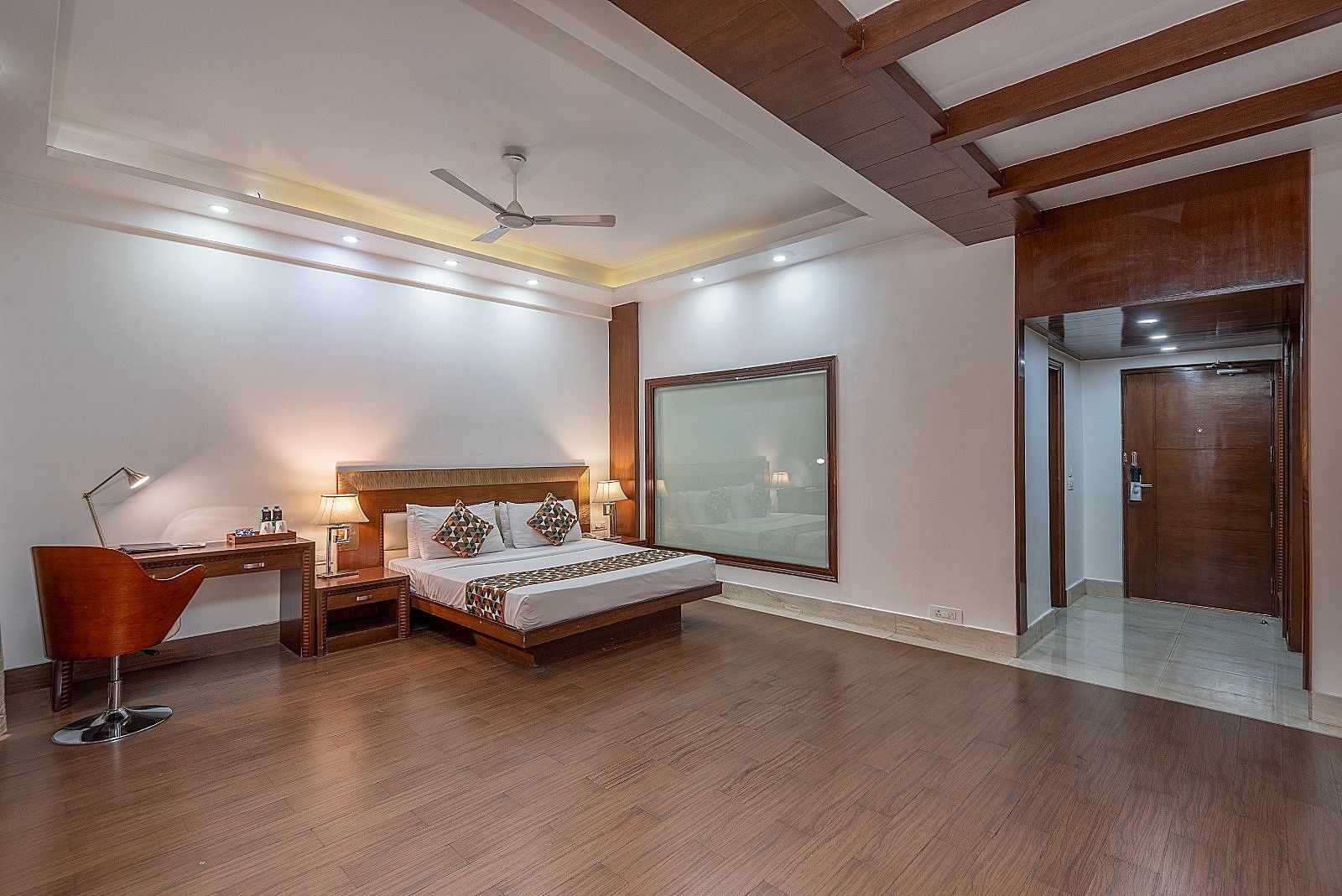 Executive Suite ( Valley View )