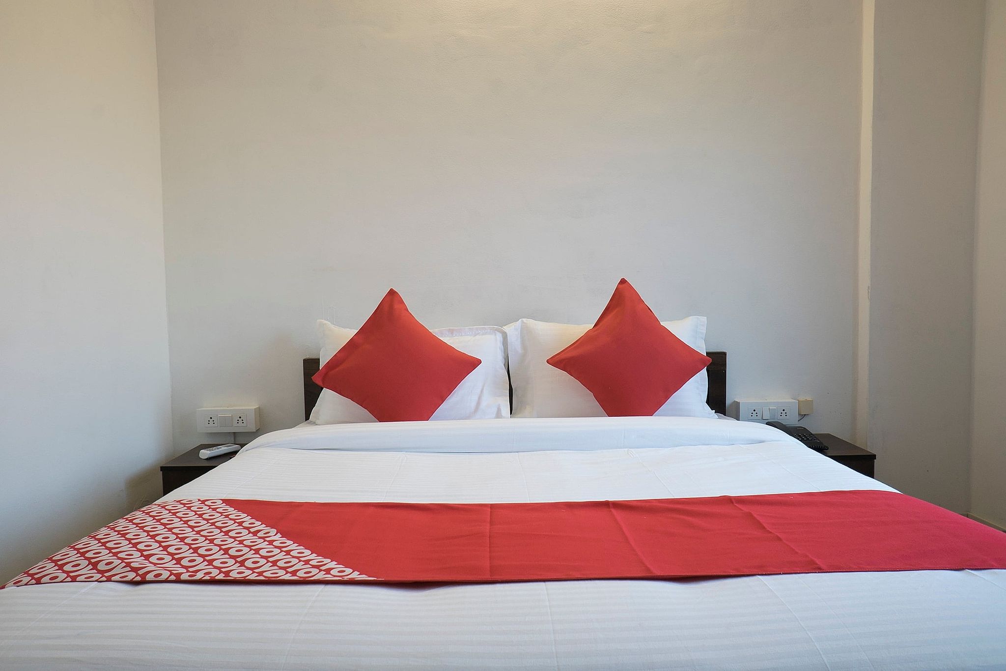 Hotel O RVC Hospitality Near Pune Airport Classic 8