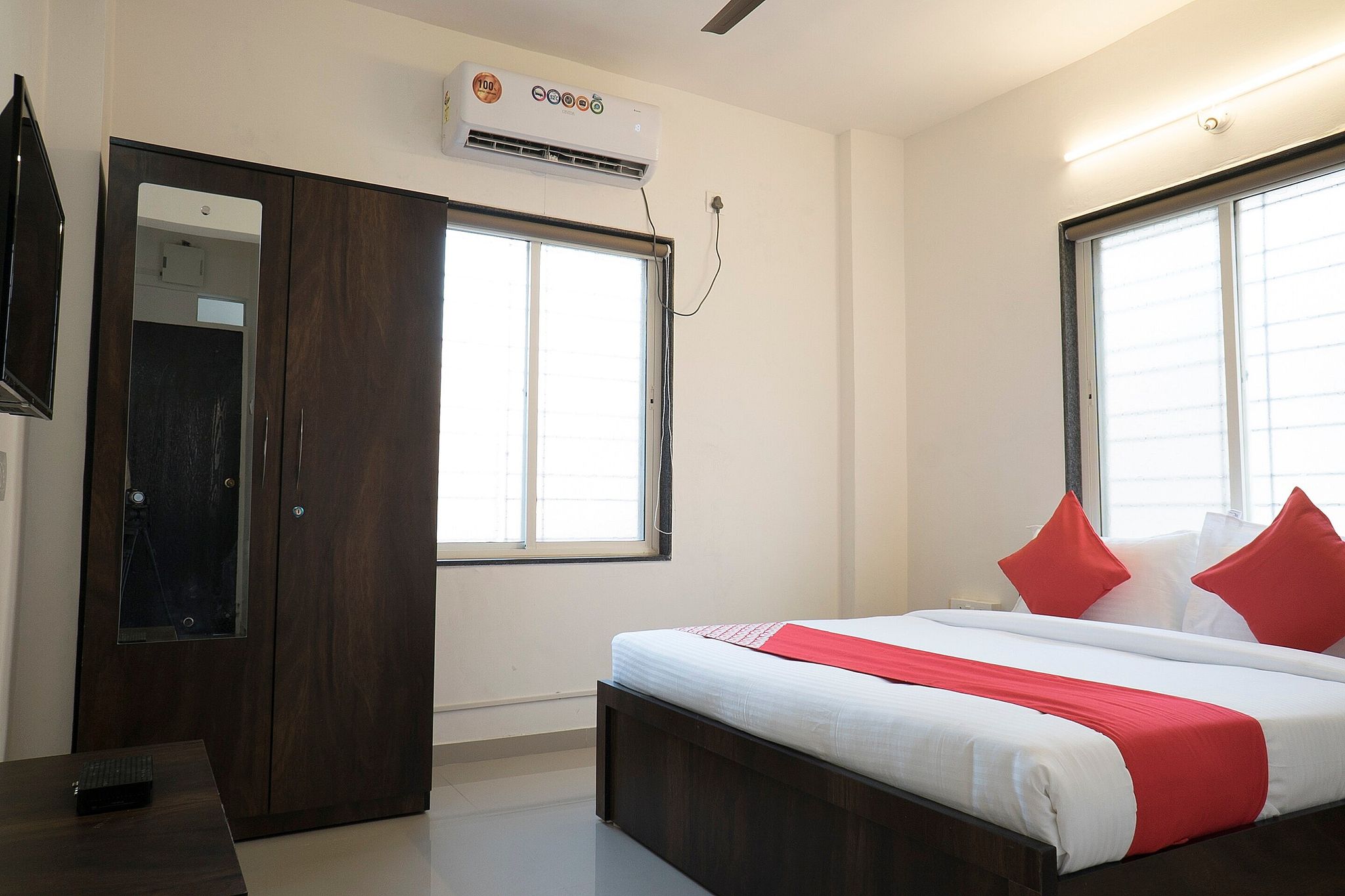 Hotel O RVC Hospitality Near Pune Airport Classic 9