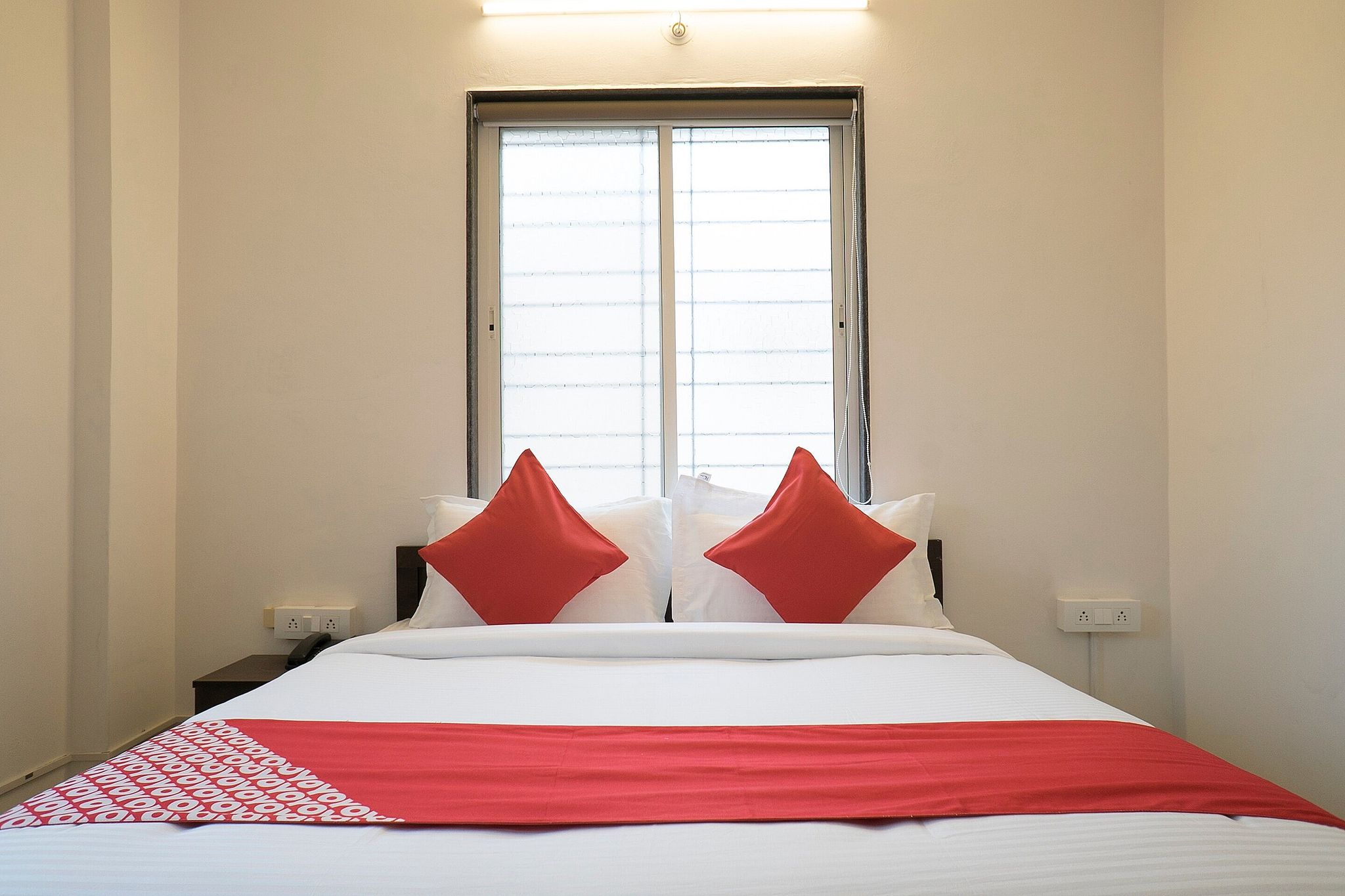 Hotel O RVC Hospitality Near Pune Airport Classic 4
