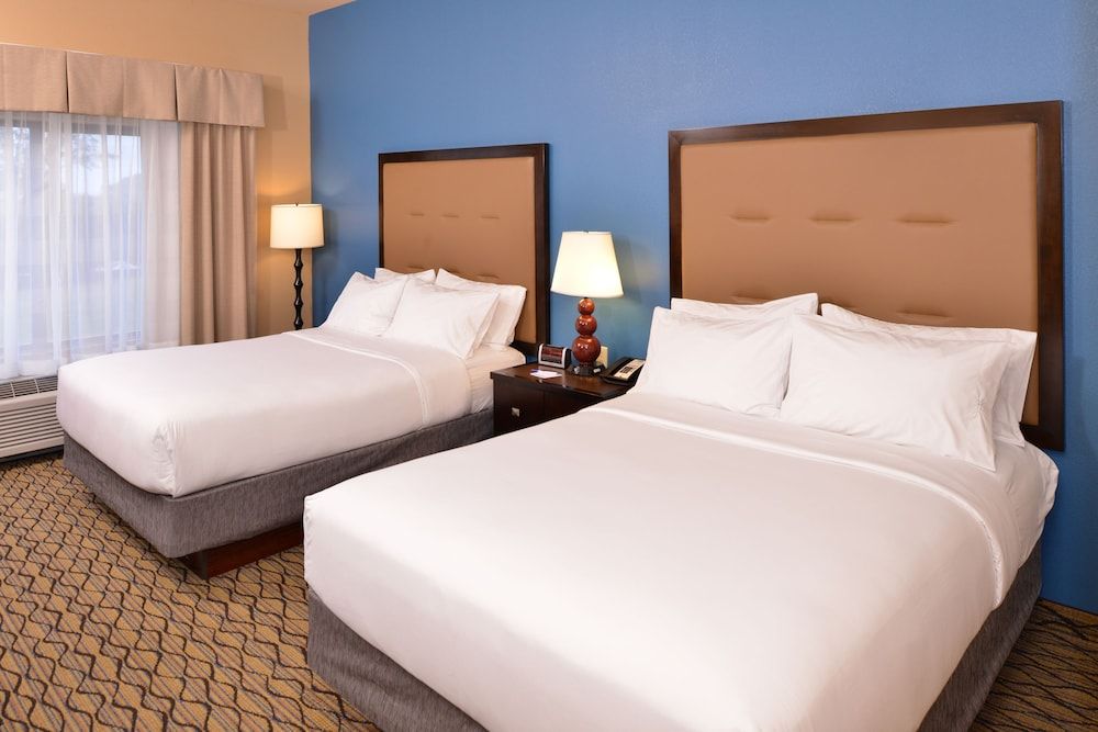 Standard Room, 2 Queen Beds (Extra Floor Space)
