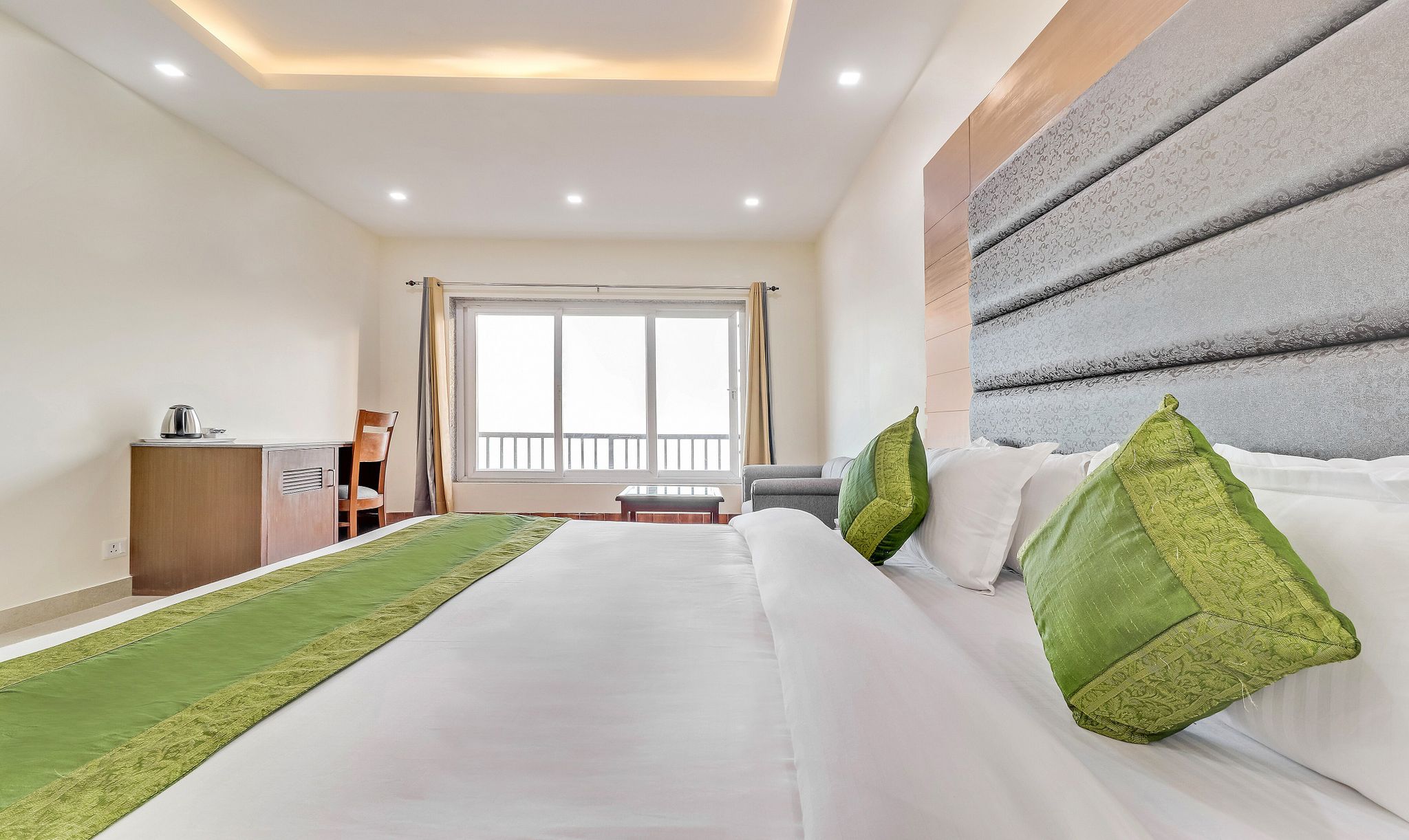 undefined Hotel Phoenix 9