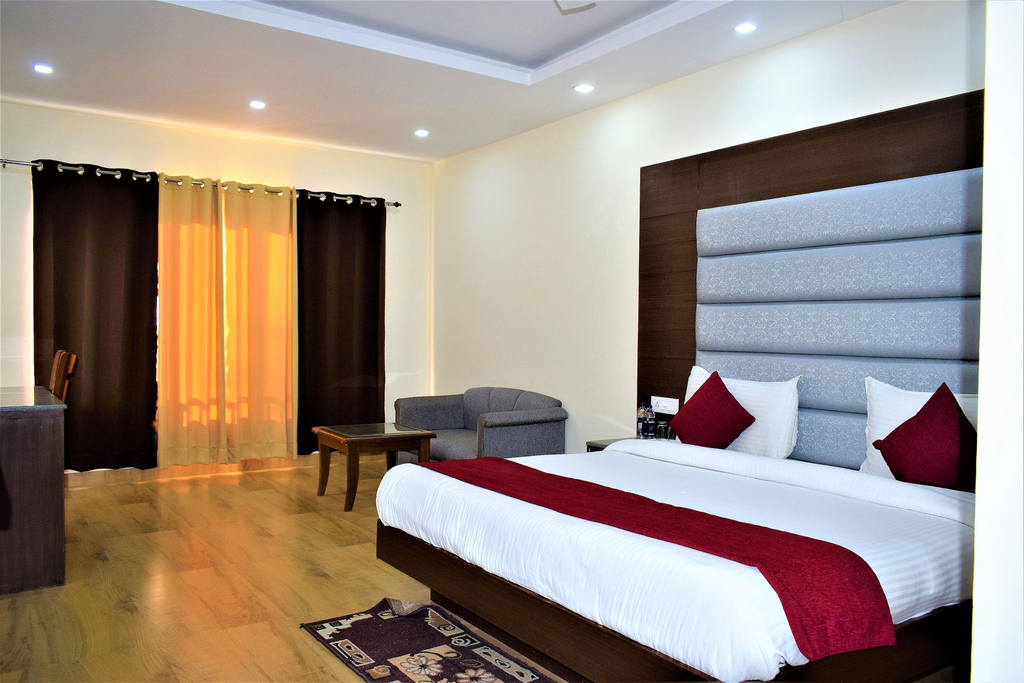 undefined Hotel Phoenix 10