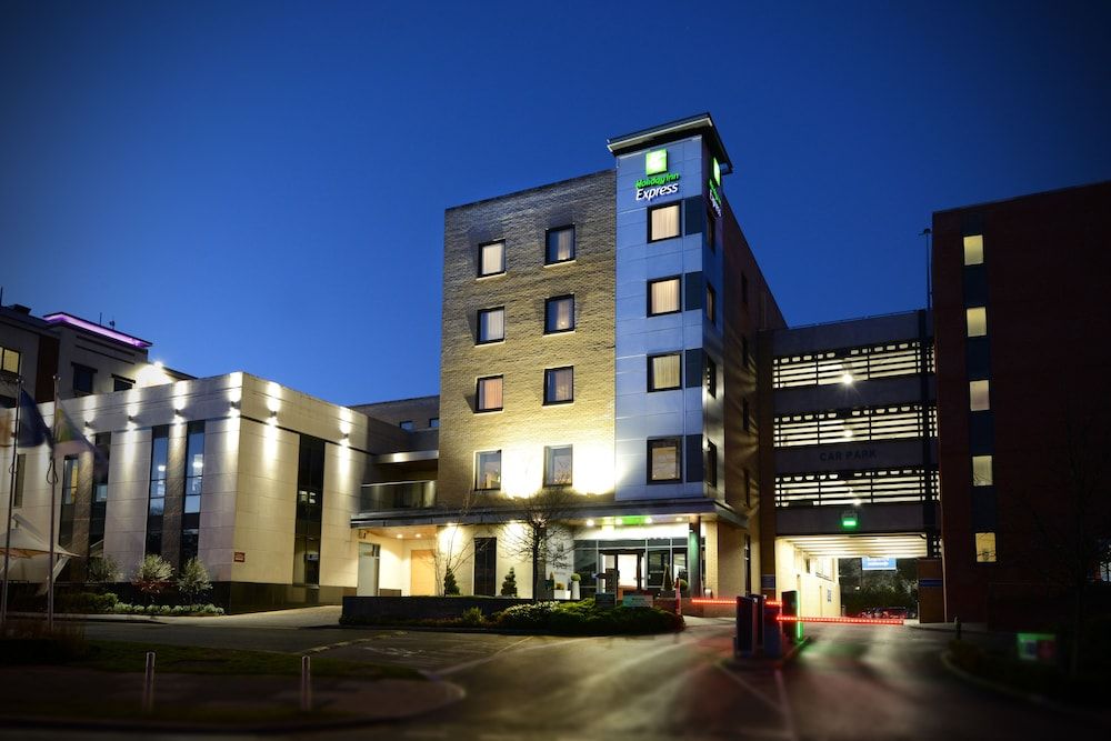 undefined Holiday Inn Express Hotel Dublin Airport by IHG 9