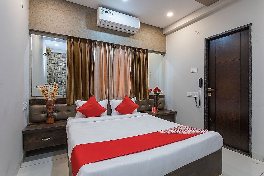 Capital O 18756 Signature Planet Standard Room 3