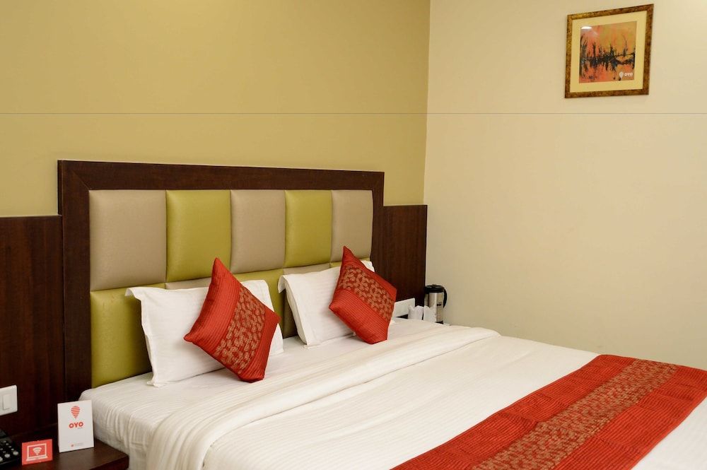 OYO 4107 Hotel Aroma Inn Double or Twin Room 5