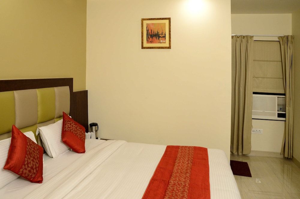 OYO 4107 Hotel Aroma Inn Double or Twin Room 6