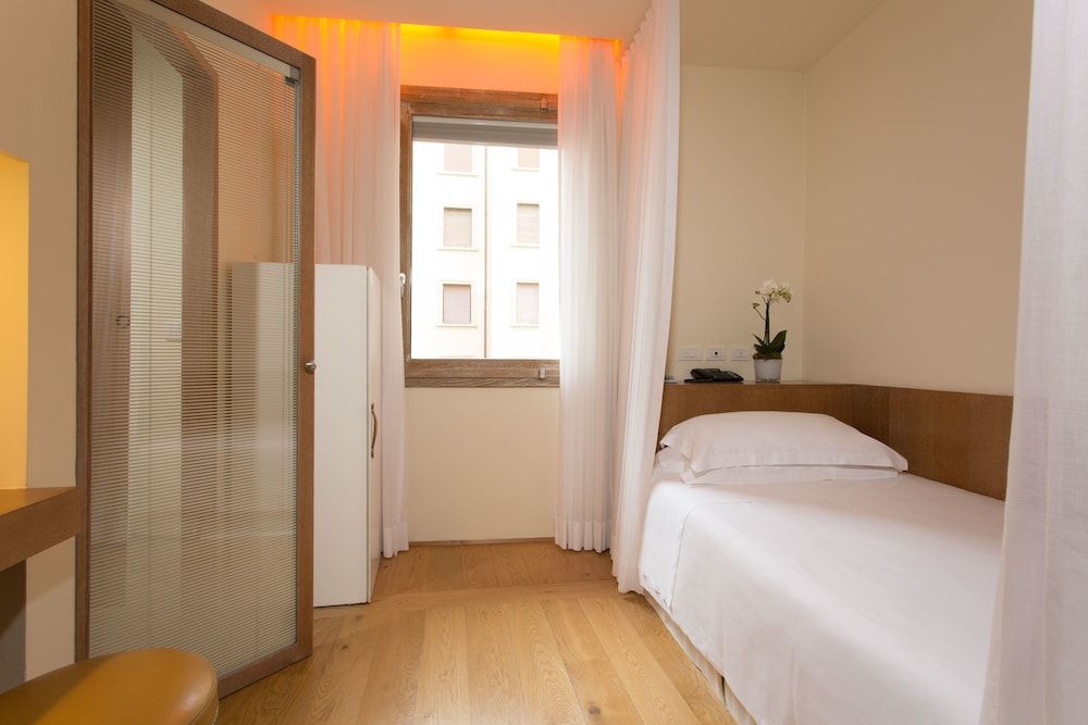 undefined Hotel Continentale - Lungarno Collection 4