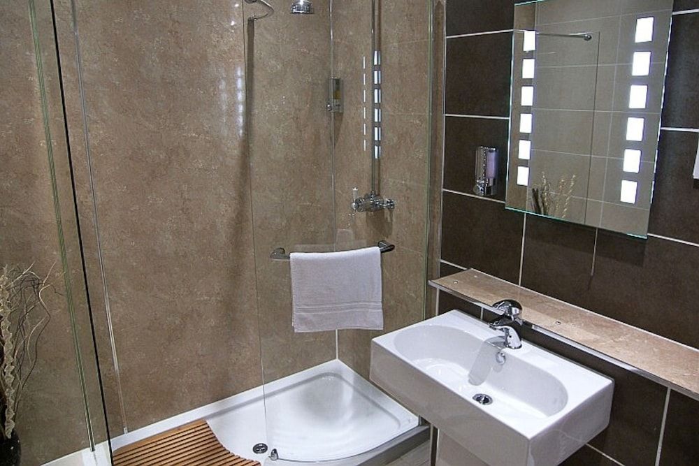 Rosemount Hotel Junior Suite 3