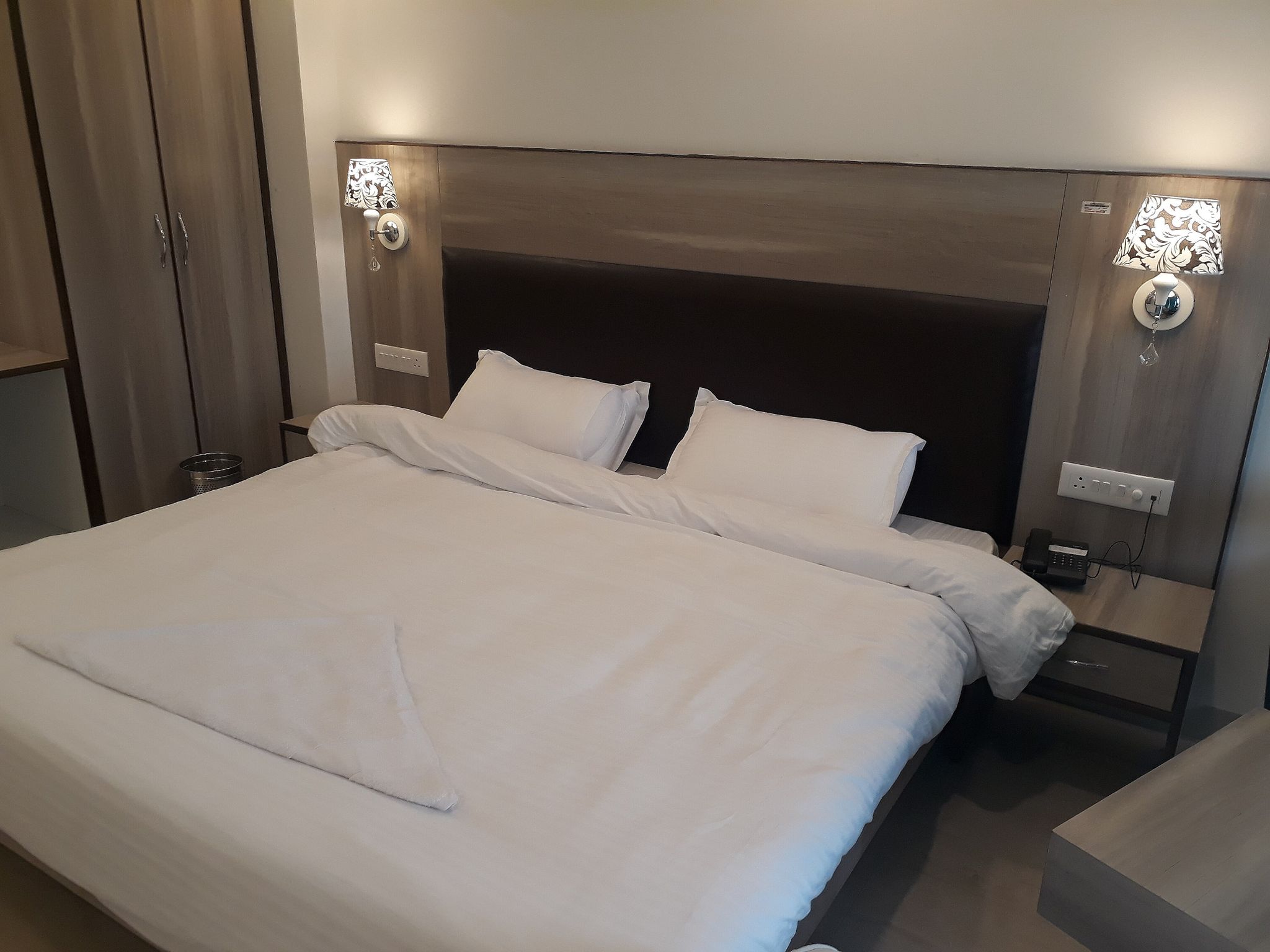 La Hill Vista Semi Deluxe room