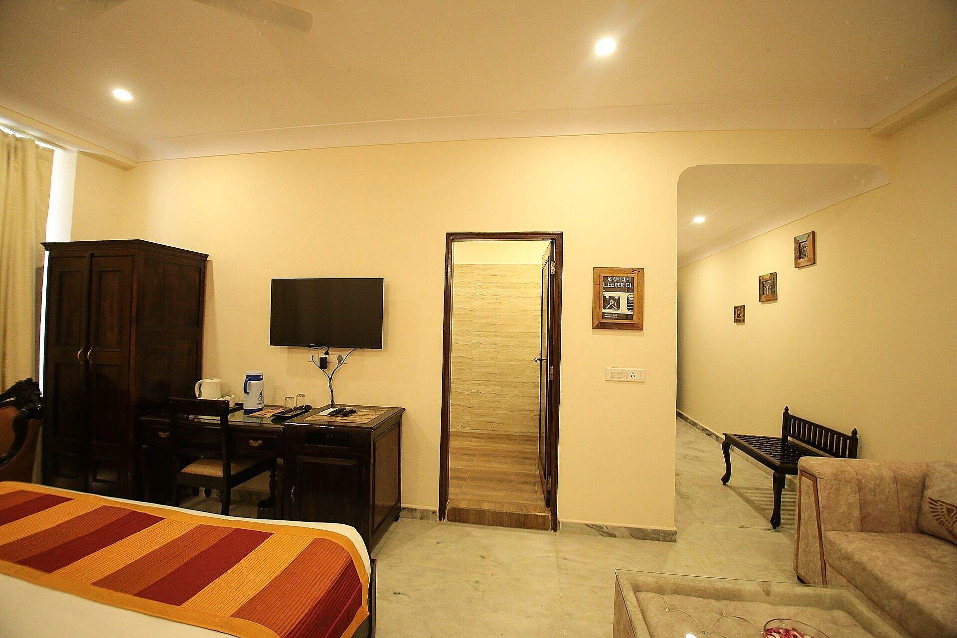 JD Hotel Four Boutique Suite Room 5