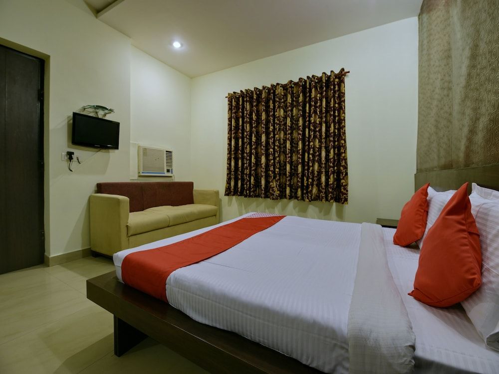 OYO 11754 Hotel Classic 7 Double or Twin Room 4